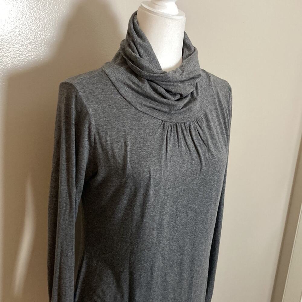 Fever Lightweight Gray Knit Turtleneck Top Sz M - Picture 3 of 11